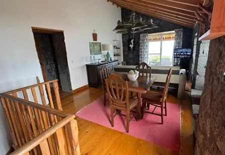 Casa De *