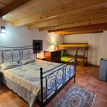 Casa De *