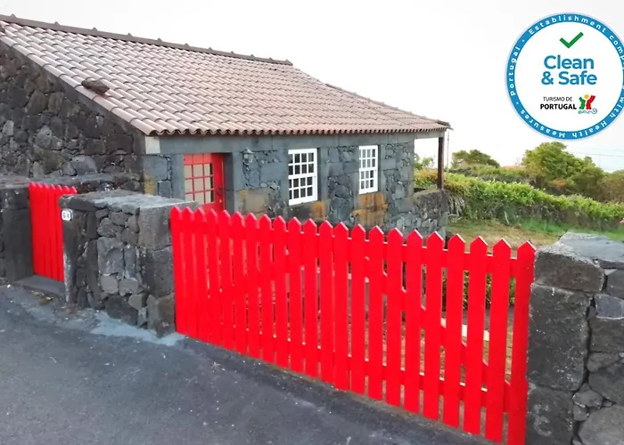 Casa De Sant'ana * Santana (Azores)